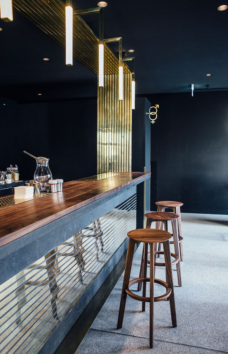 Mid-century timeless elegance stands out at this modern bar in Munich