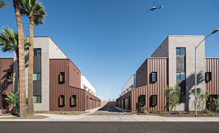 TOWNHOUSES IN CENTRAL PHOENIX WITH A MIDCENTURY LOOK