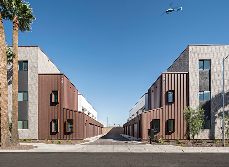 TOWNHOUSES IN CENTRAL PHOENIX WITH A MIDCENTURY LOOK