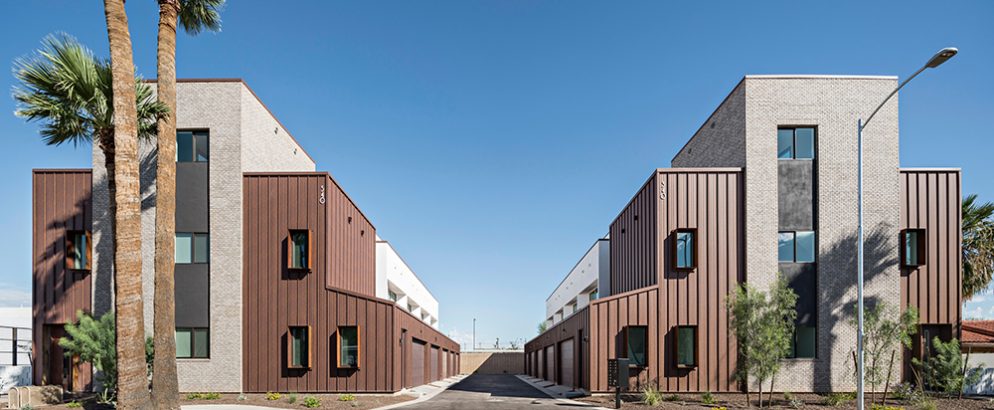 TOWNHOUSES IN CENTRAL PHOENIX WITH A MIDCENTURY LOOK