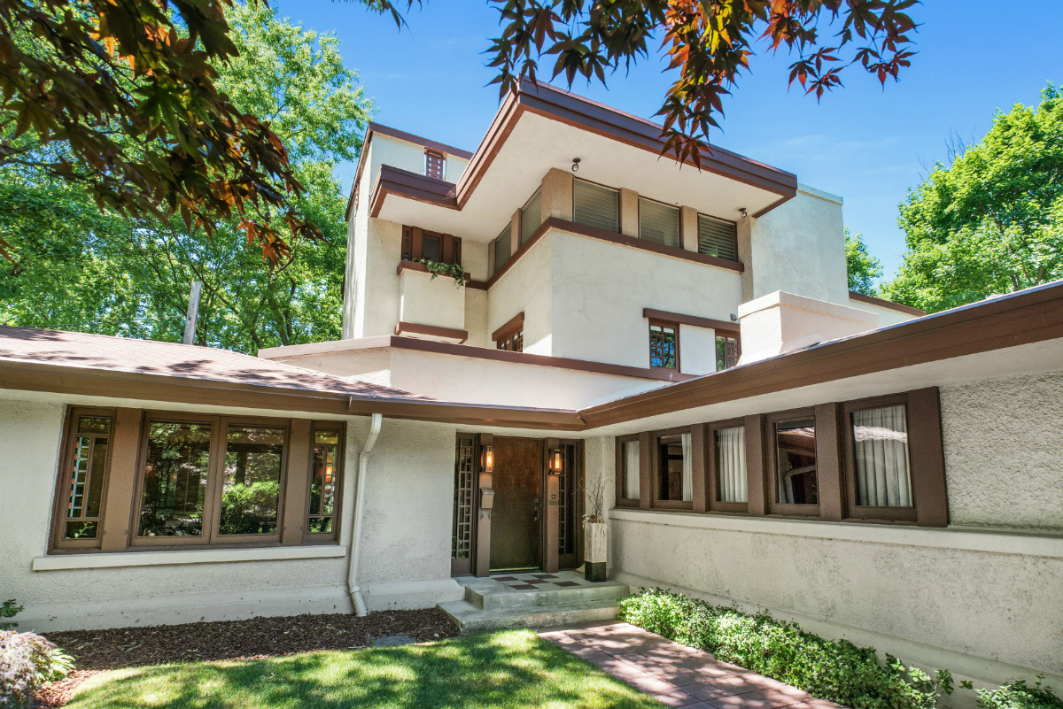 5 MidCentury Frank Lloyd Wright Houses that Can be Yours!