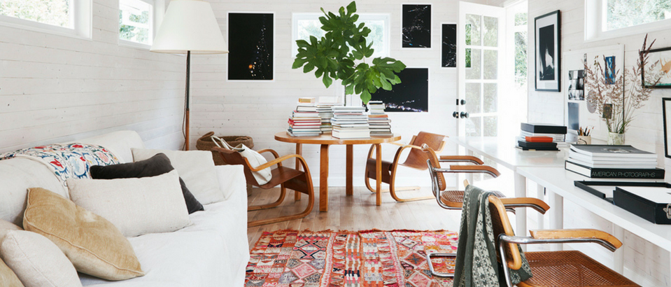 A Mid-Century Modern Home in Sonoma with a Country Inspiration