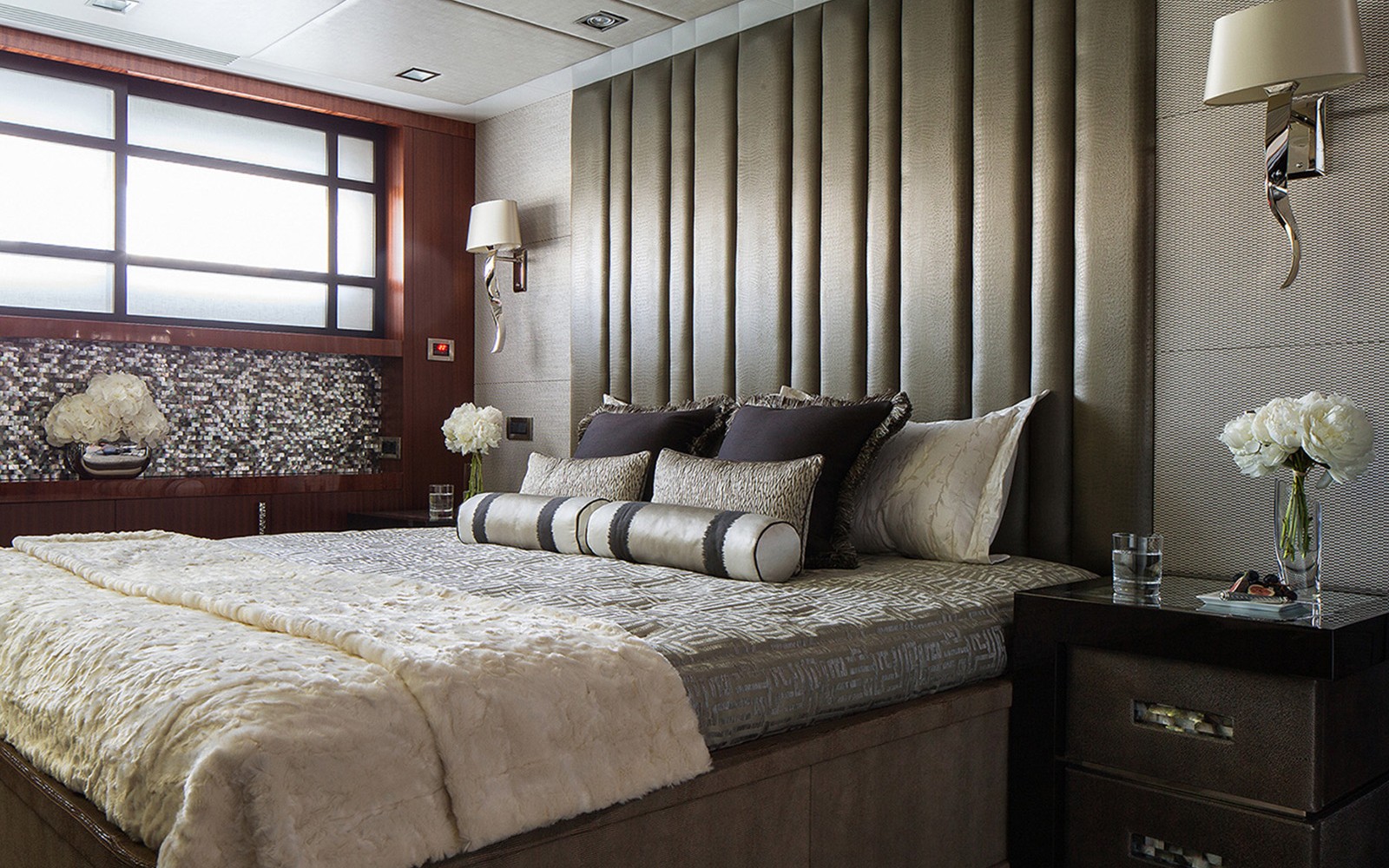 A Luxurious Yacht Design by H2 That Will Make You Want to Buy One