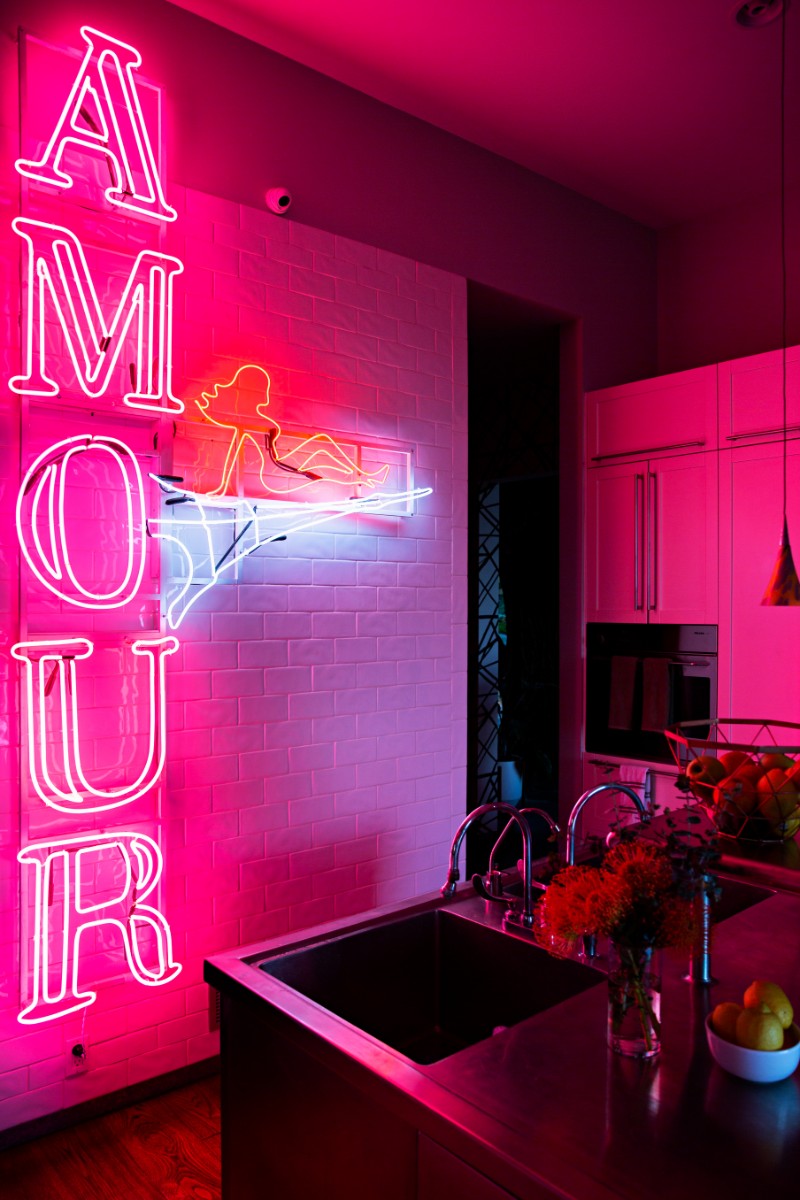 Inside The Chainsmokers' Eclectic House A Tour You Won't Forget_1