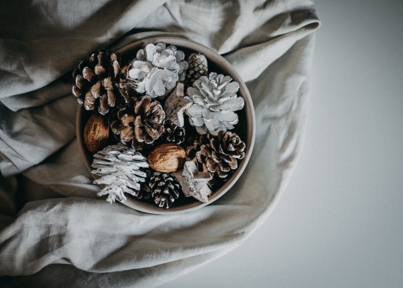 Fall Decorating Ideas That Will Keep It Neutral and Chic_9