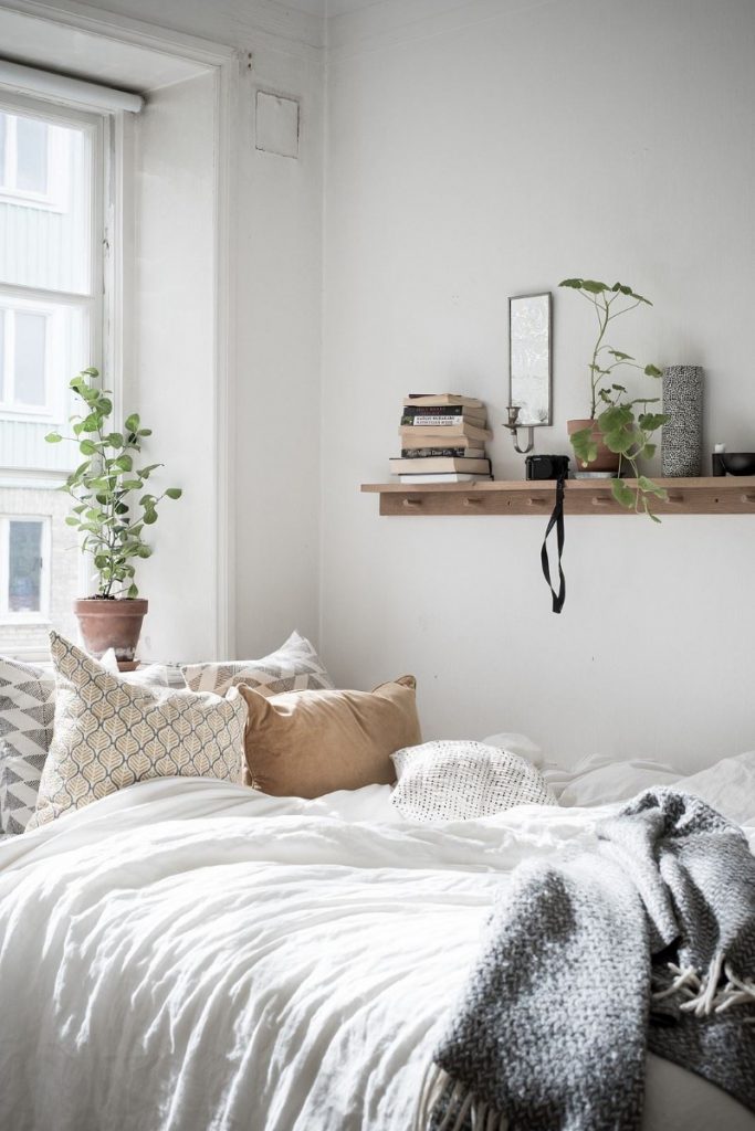 20 Best Ways To Decor Your Bedroom With A Scandinavian Design
