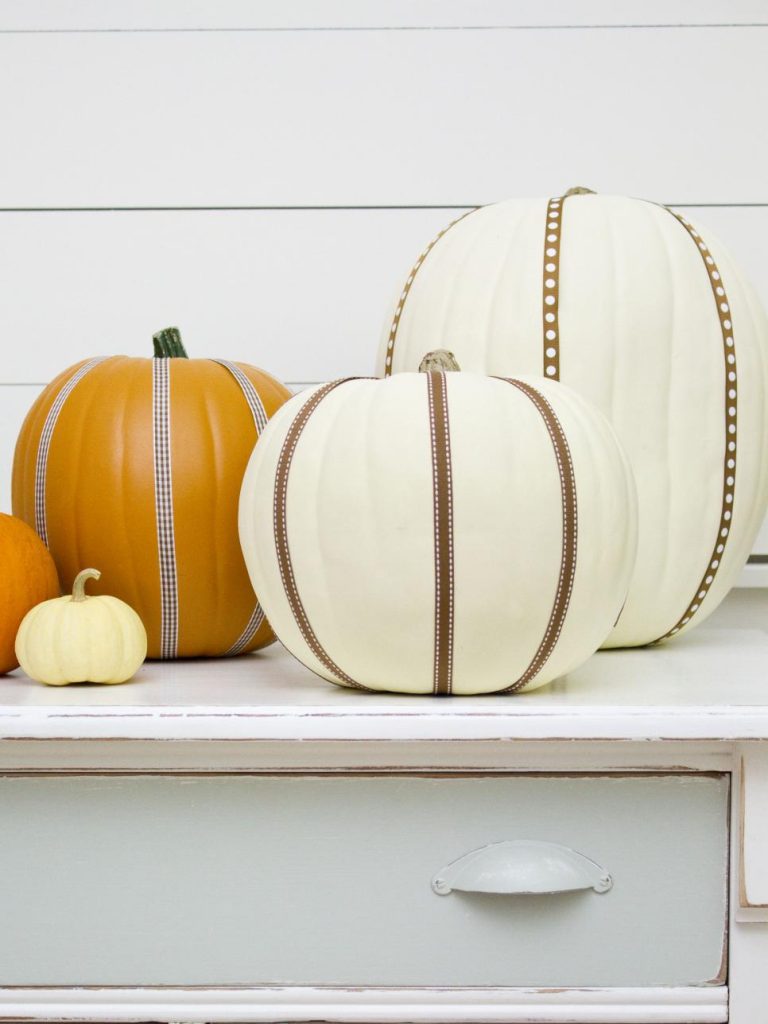 Our Last Minute Checklist for a Chic Halloween Home Decor_7