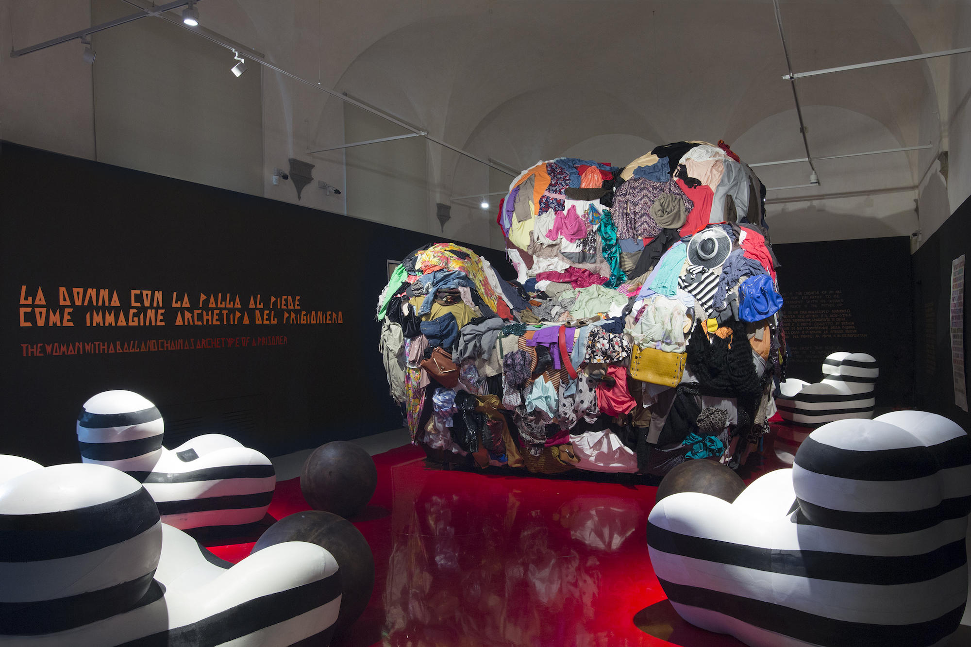 Gaetano Pesce Elevating Creativity In Furniture Design_6