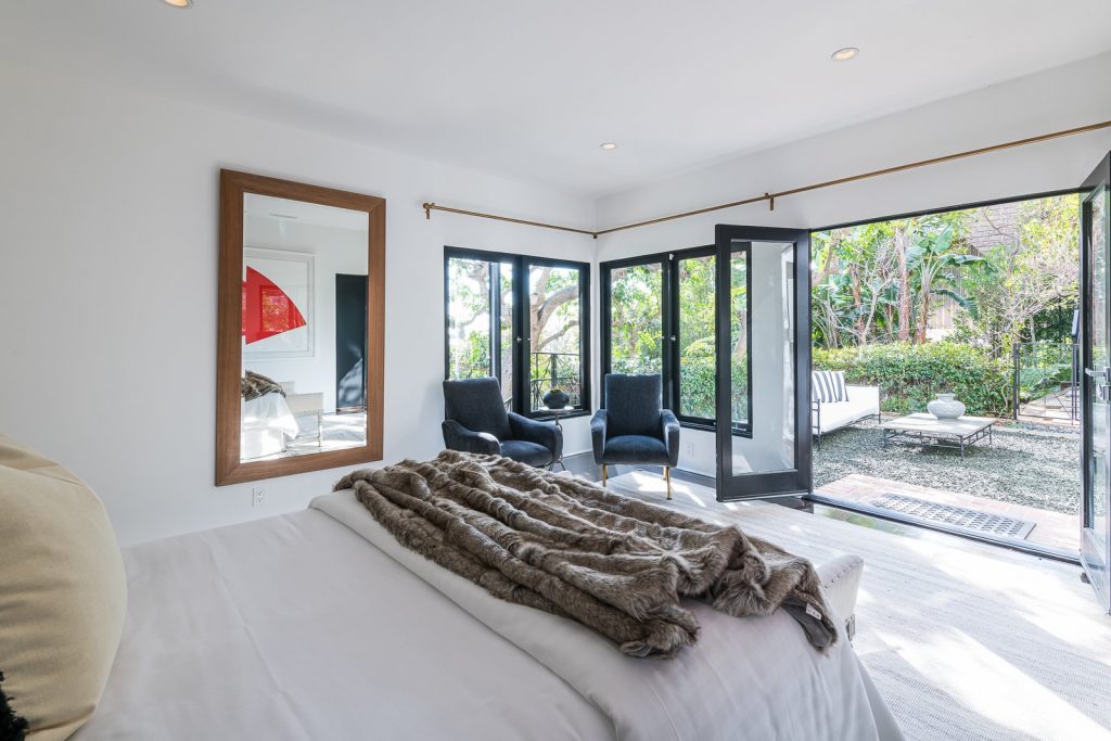 Celebrity Homes Judy Garland's Former Hollywood Glamour Home In L.A._9