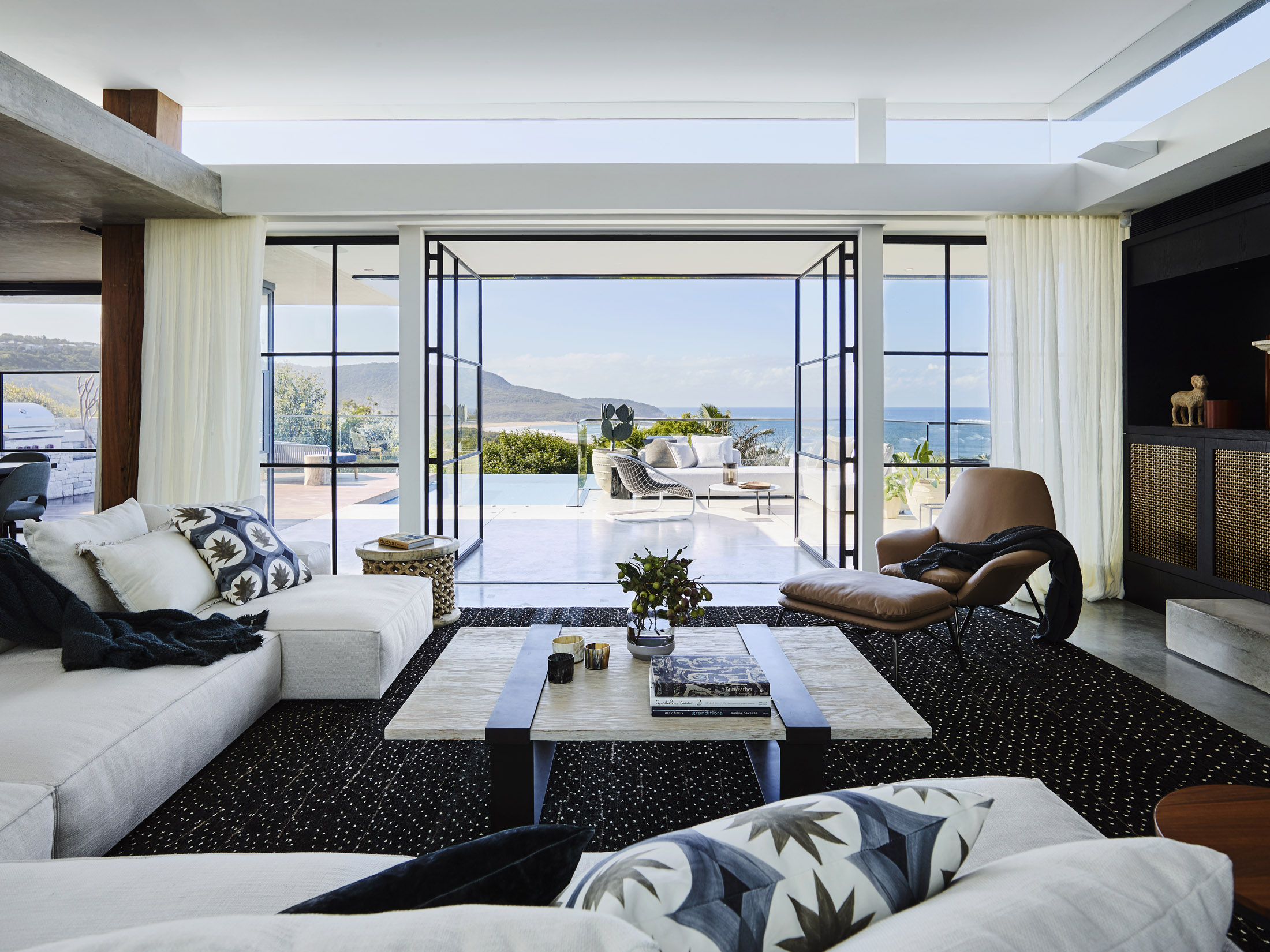 3 Best Interior Designers That Are Popular On Instagram Right Now!