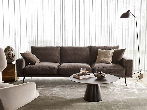 Here Are The Names of The Best Showrooms in Warsaw! _4