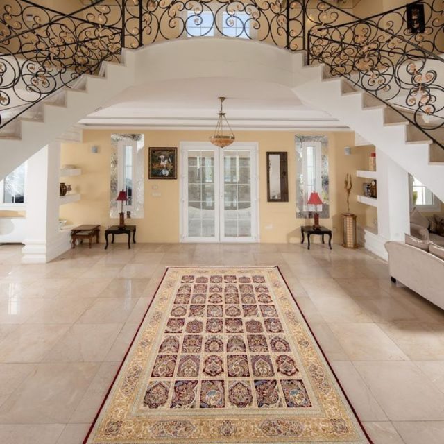 Discover The Best Luxuy Showrooms In Bali_1