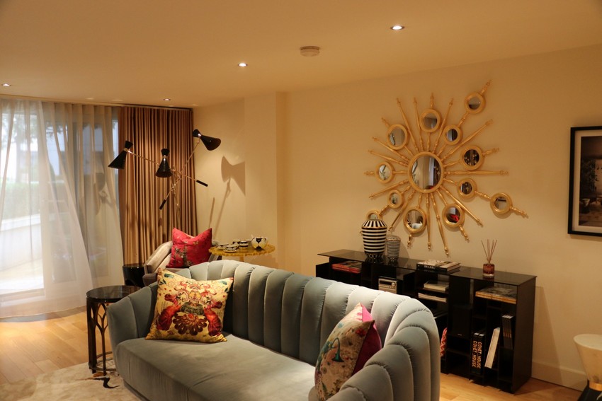 Inside The Luxurious Living Room Of A Private Show Flat In London_1