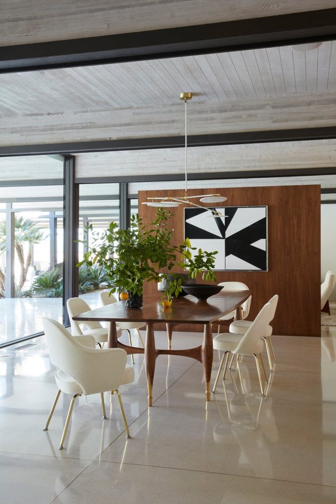 Marmol Radziner Best Luxury Dining Room Projects We've Seen_3
