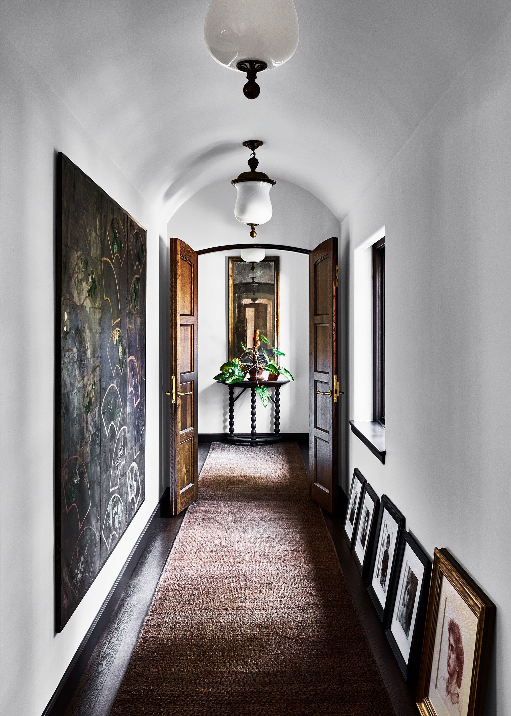 11 Hallway Decor Ideas Worth Narrowing In On_3