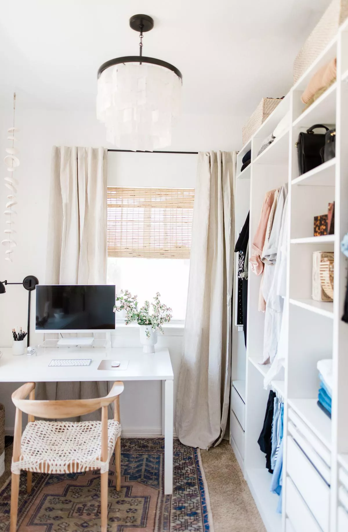 35 Closet Offices You'd Be Happy to Work From