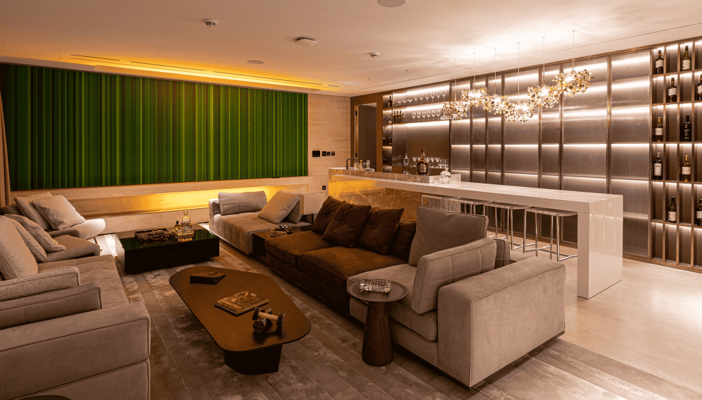 Pioneering Ultra-Luxury Real Estate in Dubai's Elite Market_12 (1)