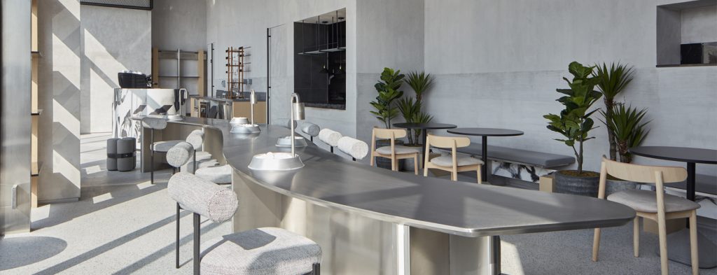 Roar Redefining Interior Design in Dubai Through Innovation and Experience_13