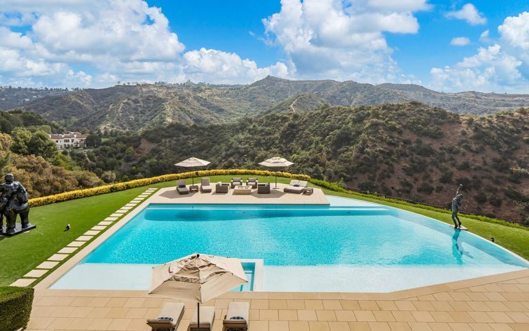 15 Celebrities With The Most Expensive Houses_12   15 Celebrities With The Most Expensive Houses 10 768x480