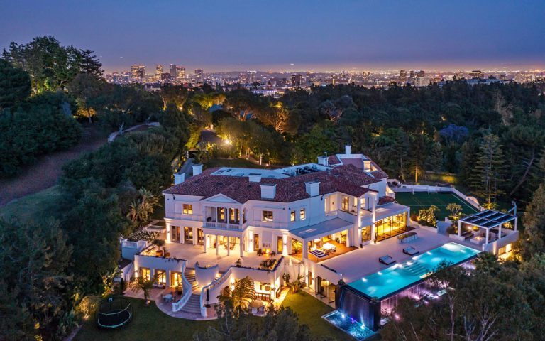 15 Celebrities With The Most Expensive Houses_14   15 Celebrities With The Most Expensive Houses 14 768x480