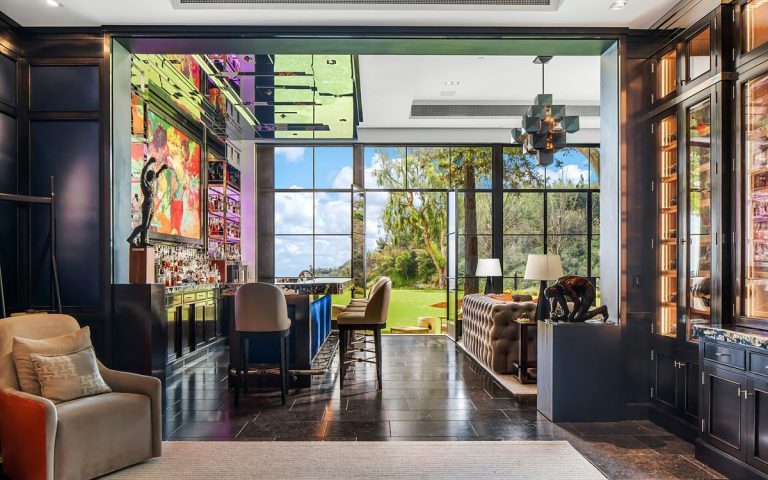 15 Celebrities With The Most Expensive Houses_12   15 Celebrities With The Most Expensive Houses 4 768x480