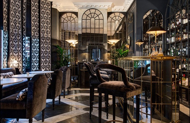 Anouska Hempel: Meet One Of The Best Interior Designers In The World   Anouska Hempel West Meets East Design 5