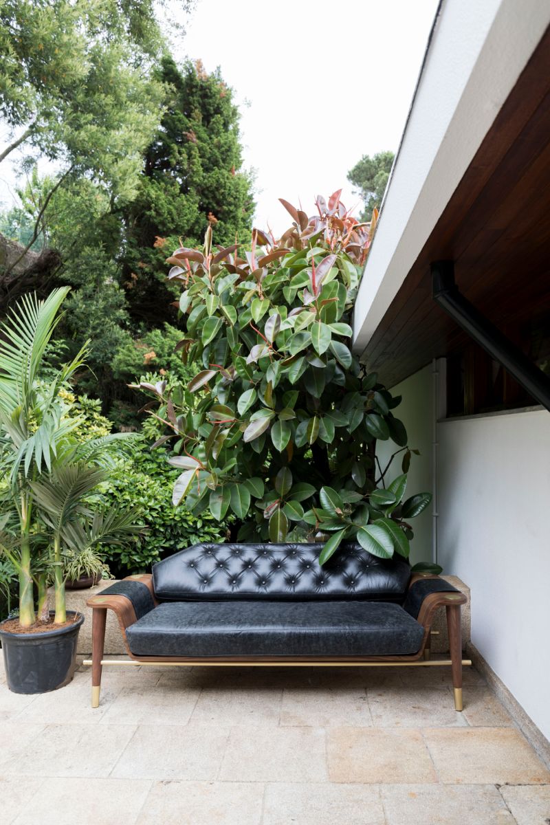 Mid Century Sofas that will amazed your guests in 2020! 2   Mid Century Sofas that will amazed your guests in 2020 2