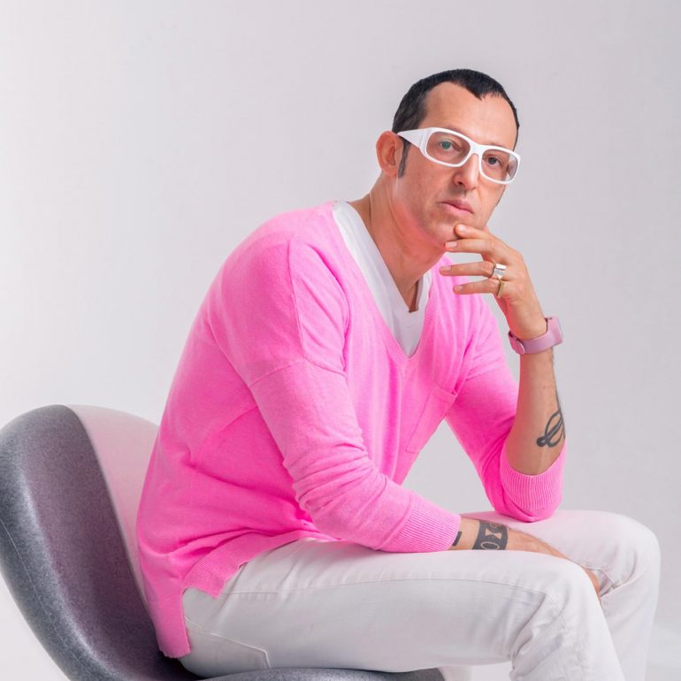 Karim Rashid These 6 Commercial Projects Are Set For Success_1 karim rashid Karim Rashid: These 6 Commercial Projects Are Set For Success Karim Rashid These 6 Commercial Projects Are Set For Success 1