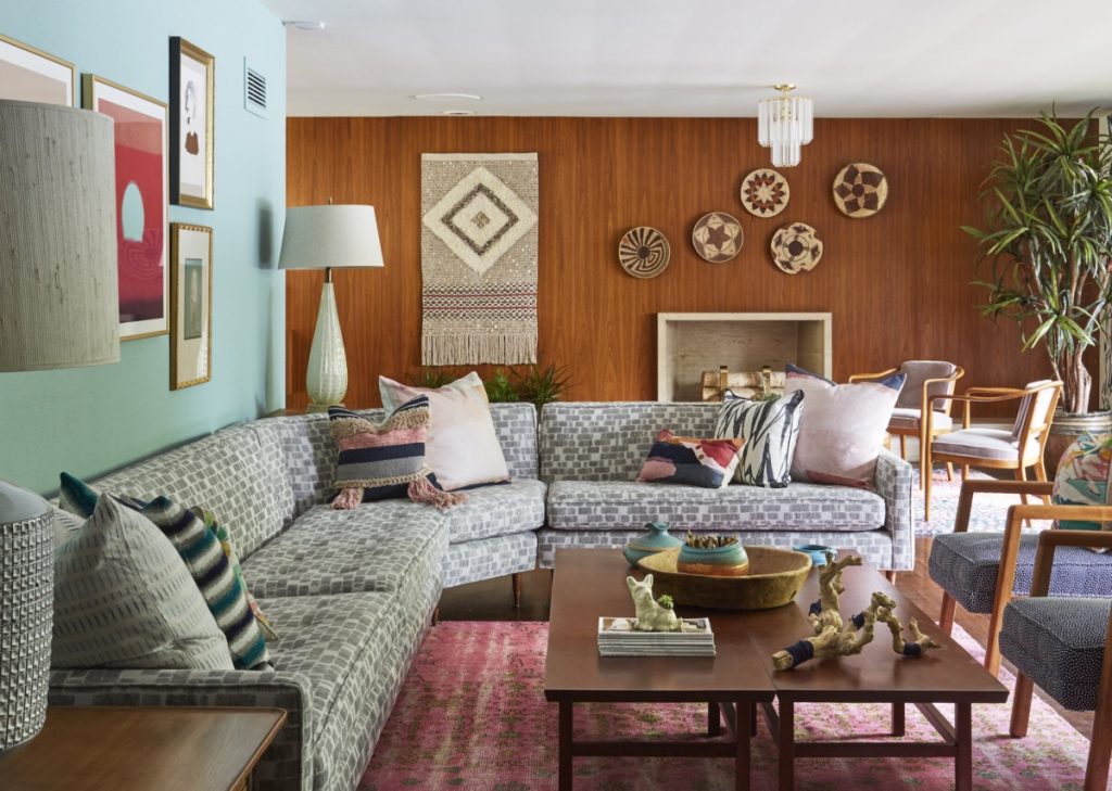 eclectic living room wall decor 1024x729
