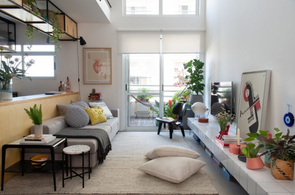 small eclectic living room ideas 1024x677