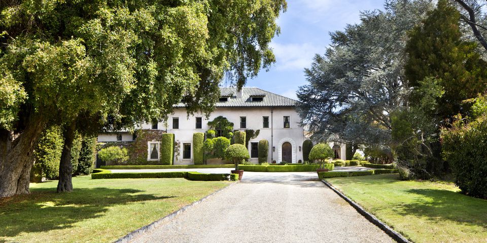 15 Celebrities With The Most Expensive Houses_13   15 Celebrities With The Most Expensive Houses 13