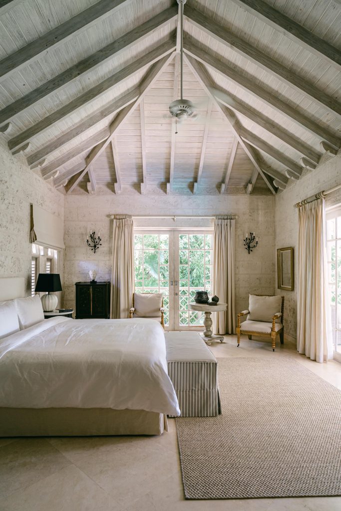 8 Coastal Bedroom Ideas That Are So Not Grandmother_4   8 Coastal Bedroom Ideas That Are So Not Grandmother 4 683x1024